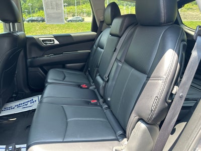 2020 Nissan Pathfinder Platinum