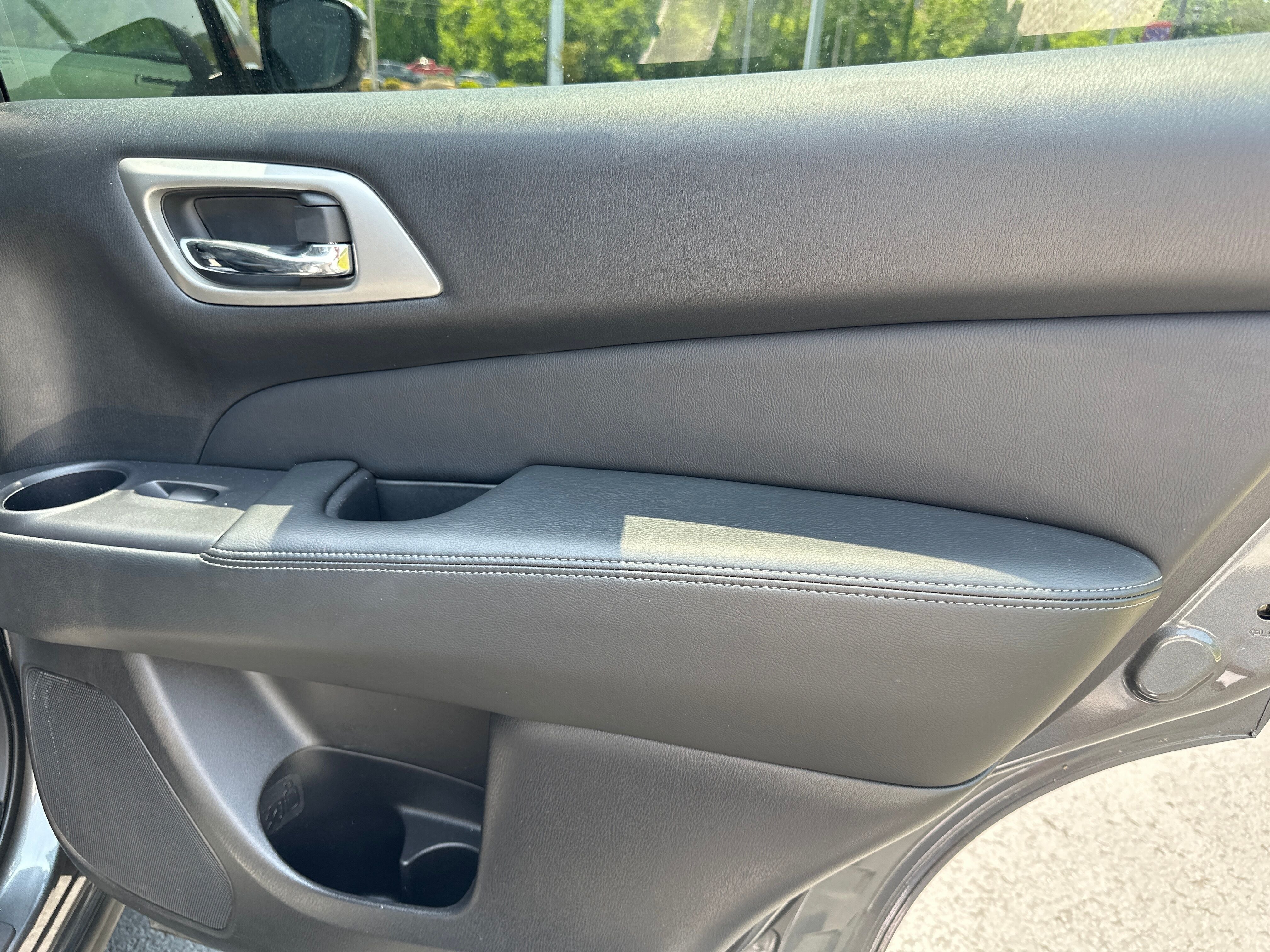 2020 Nissan Pathfinder Platinum