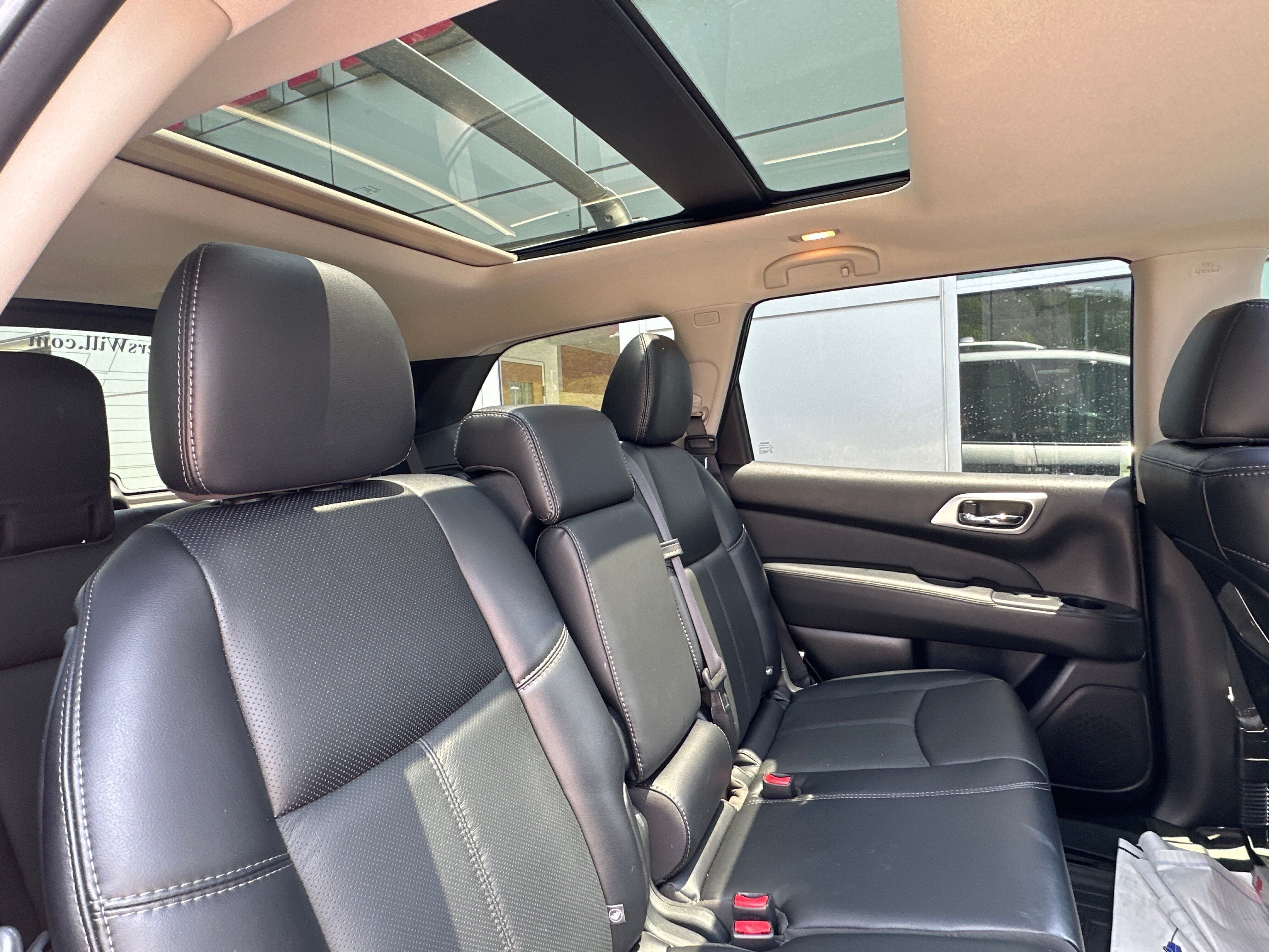 2020 Nissan Pathfinder Platinum