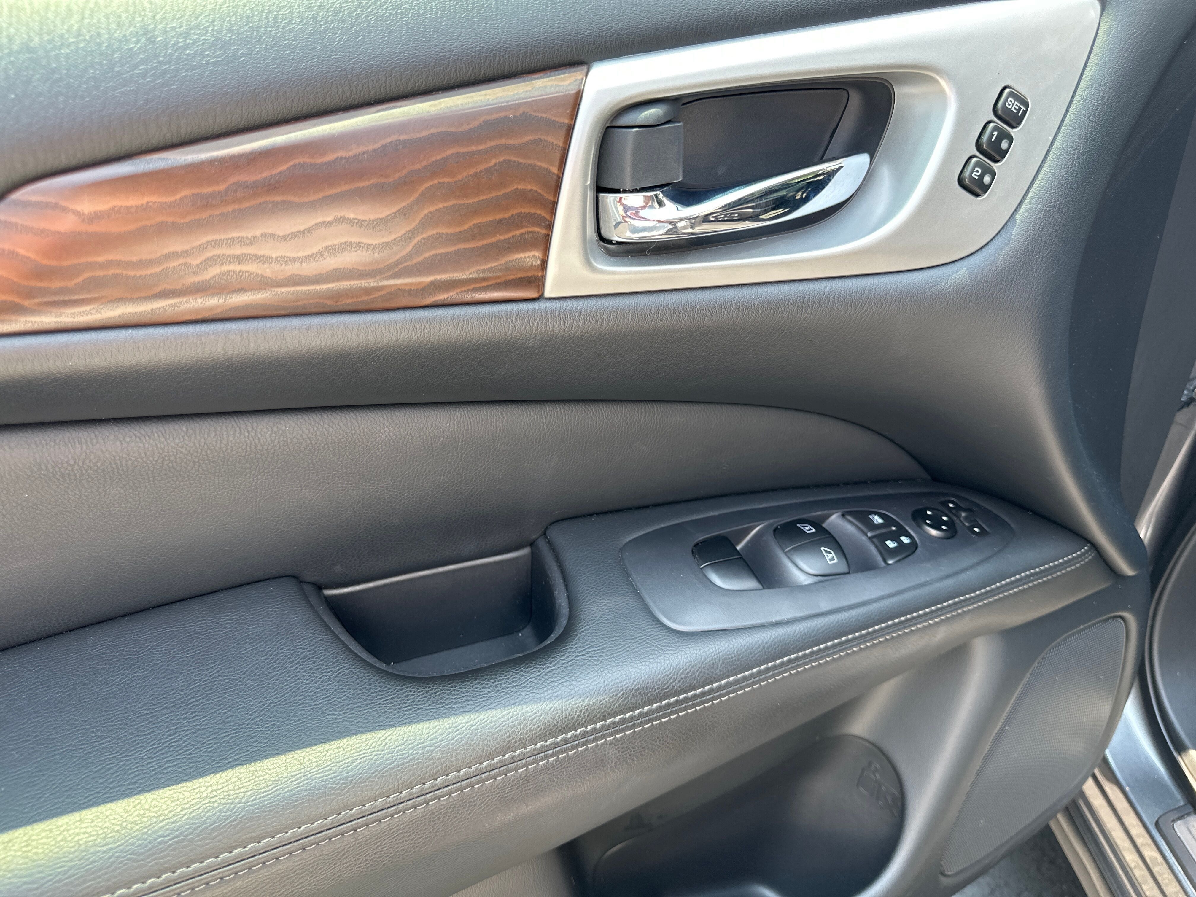 2020 Nissan Pathfinder Platinum