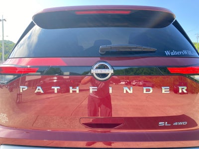 2022 Nissan Pathfinder SL