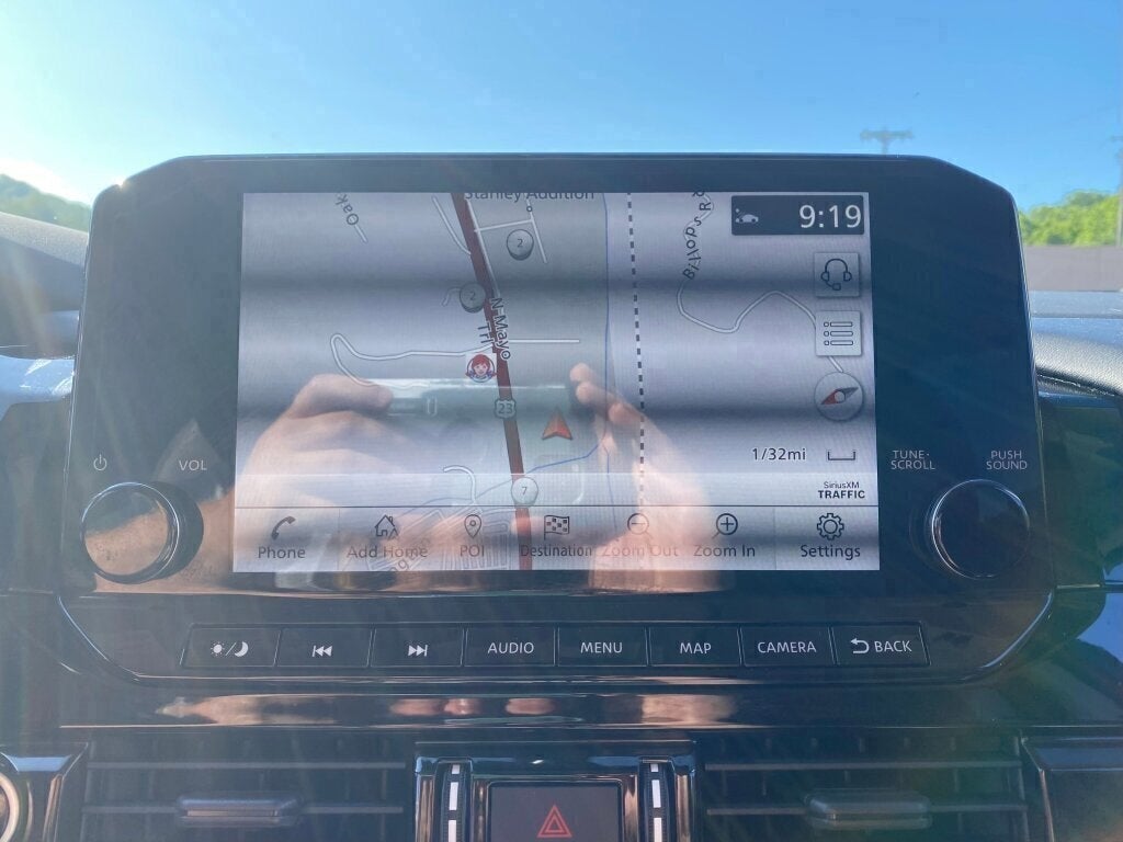 2022 Nissan Pathfinder SL