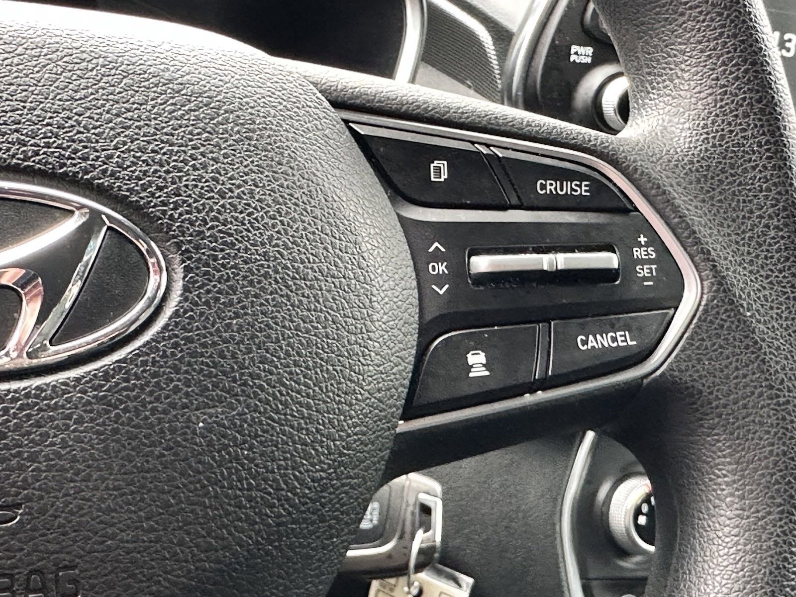 2020 Hyundai SANTA FE SE