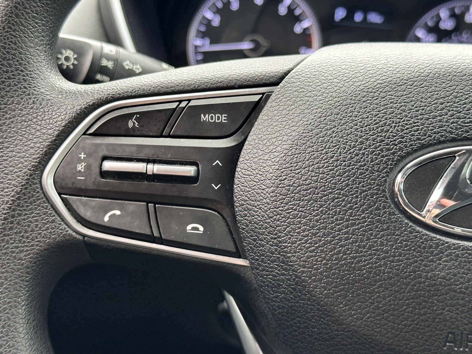 2020 Hyundai SANTA FE SE