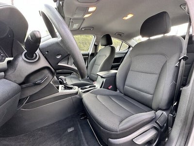 2020 Hyundai ELANTRA Base