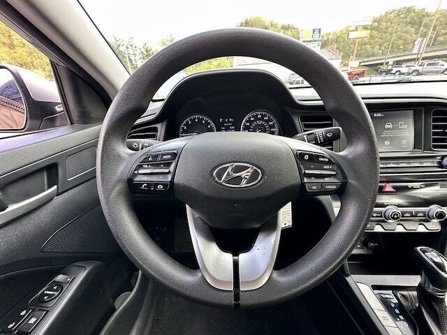 2020 Hyundai ELANTRA Base
