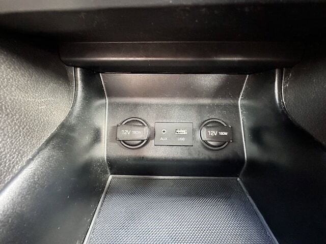 2020 Hyundai ELANTRA Base