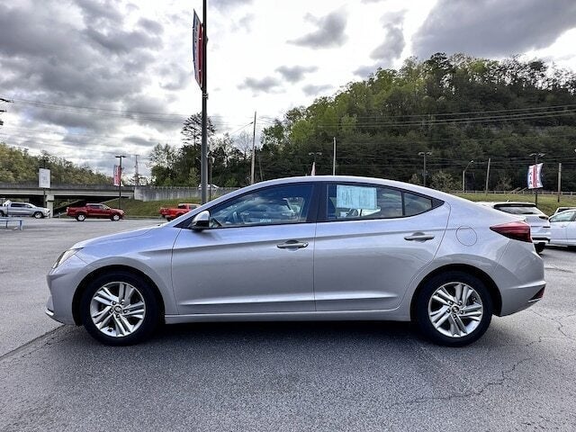 2020 Hyundai ELANTRA Base