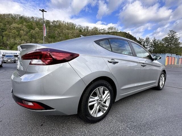 2020 Hyundai ELANTRA Base