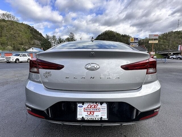 2020 Hyundai ELANTRA Base