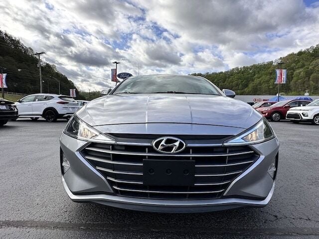 2020 Hyundai ELANTRA Base