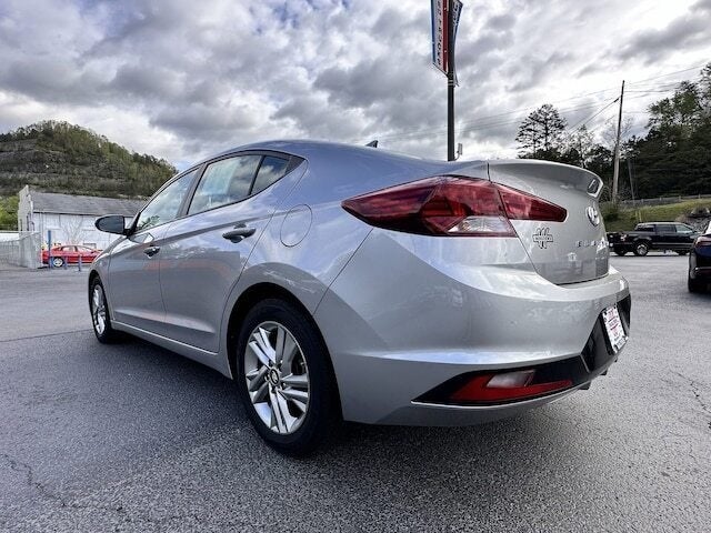 2020 Hyundai ELANTRA Base