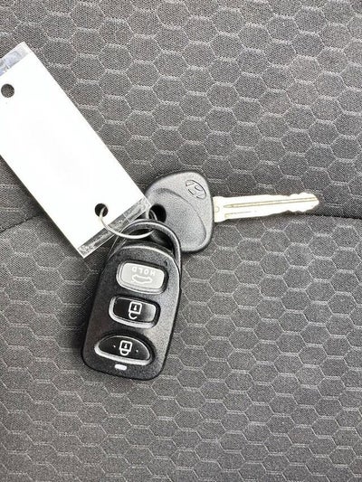 2020 Hyundai ELANTRA Base