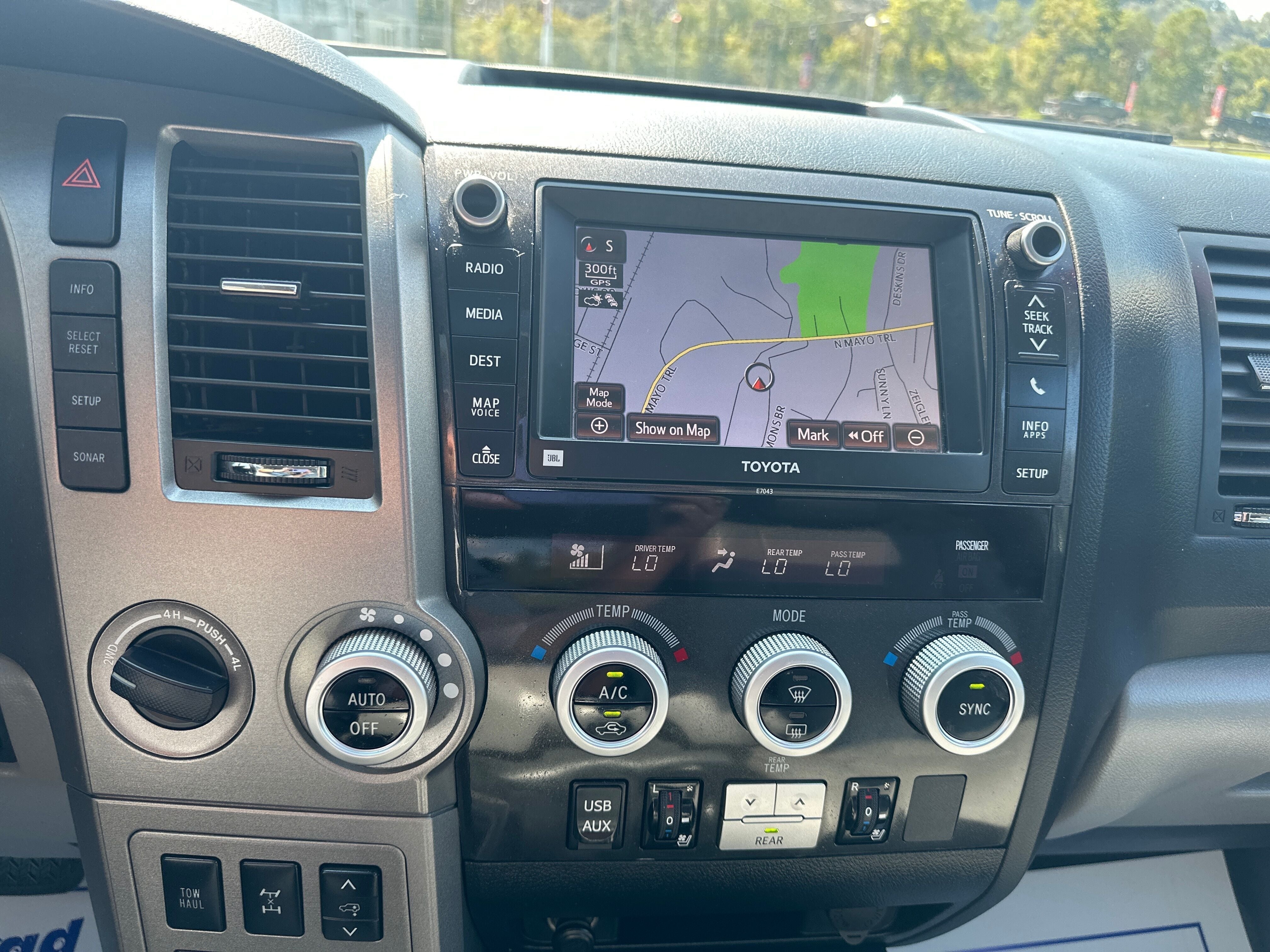 2013 Toyota Sequoia Platinum