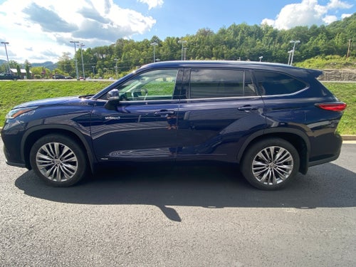 2021 Toyota Highlander Hybrid Platinum