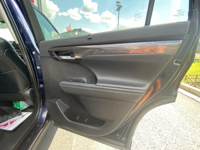 2021 Toyota Highlander Hybrid Platinum