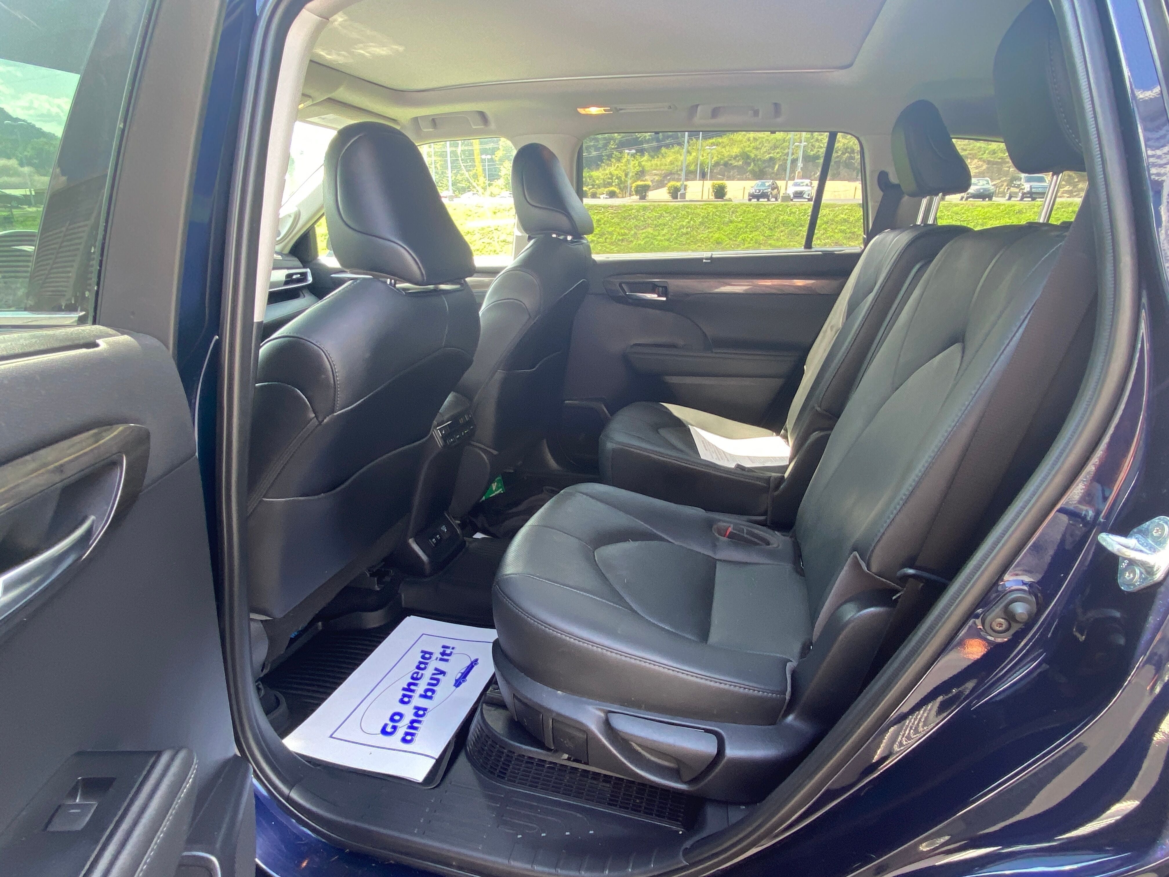 2021 Toyota Highlander Hybrid Platinum