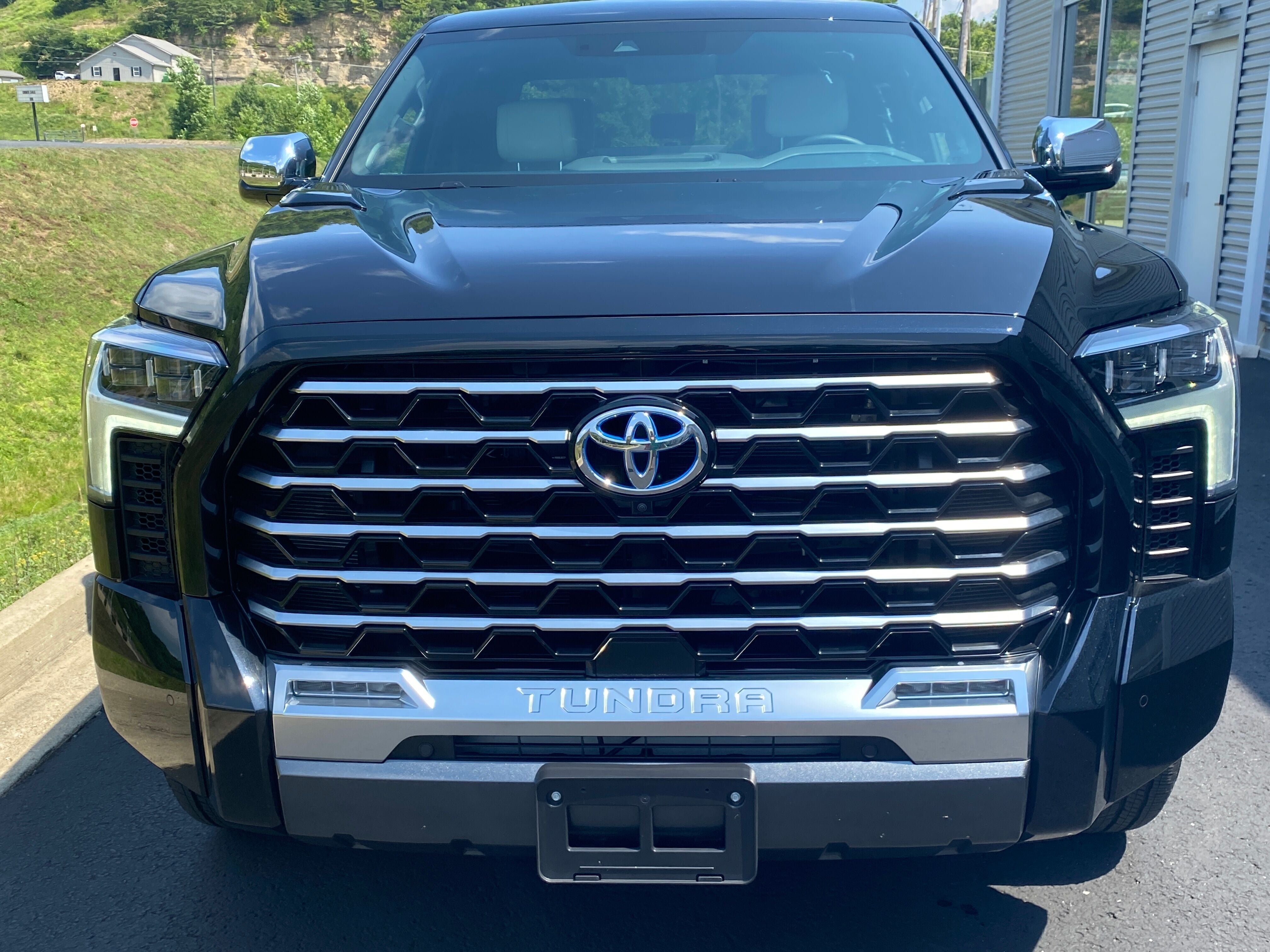 2022 Toyota Tundra Capstone Hybrid