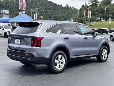 2022 Kia Sorento LX