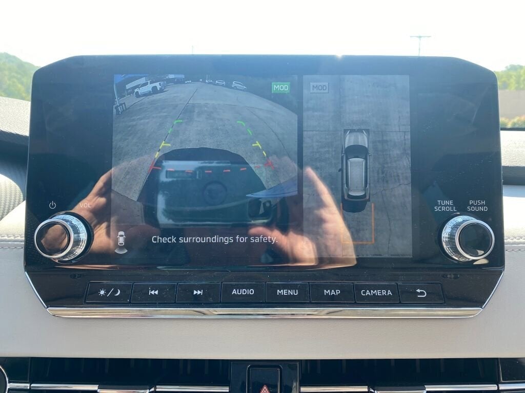 2023 Mitsubishi Outlander Base