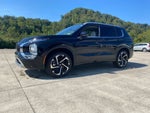 2023 Mitsubishi Outlander Base