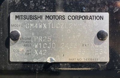 2023 Mitsubishi Outlander Base