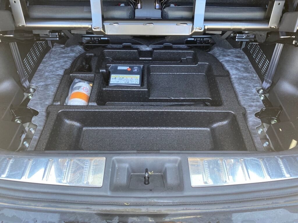 2023 Mitsubishi Outlander Base