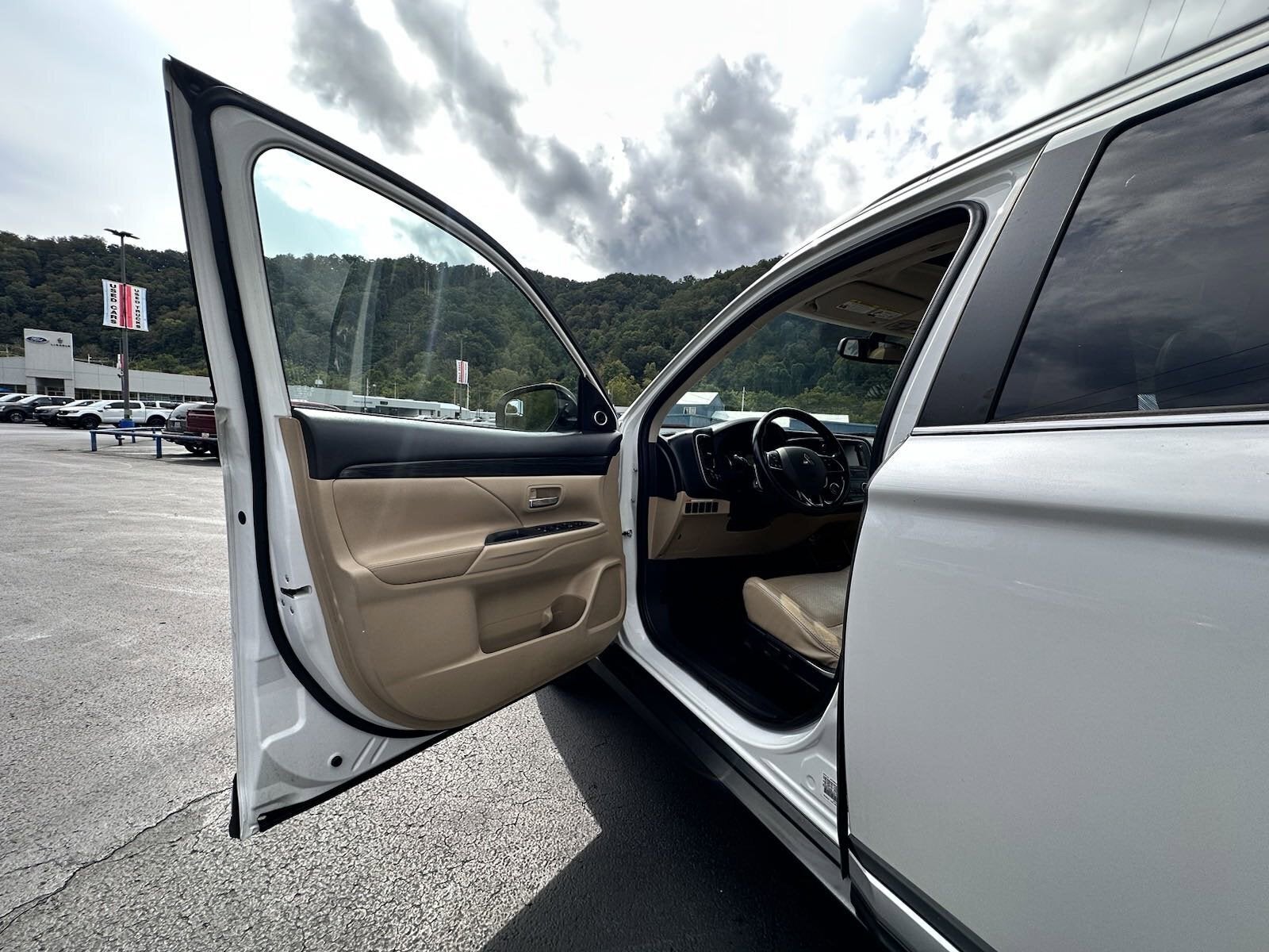 2016 Mitsubishi Outlander GT