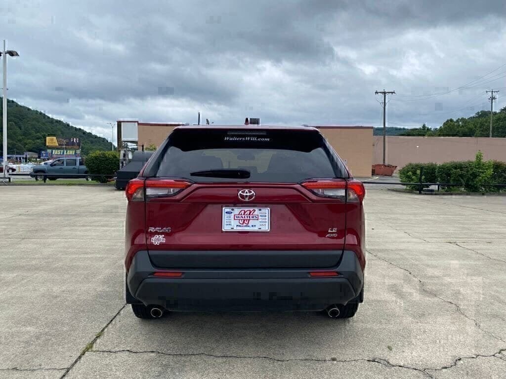2019 Toyota RAV4 LE