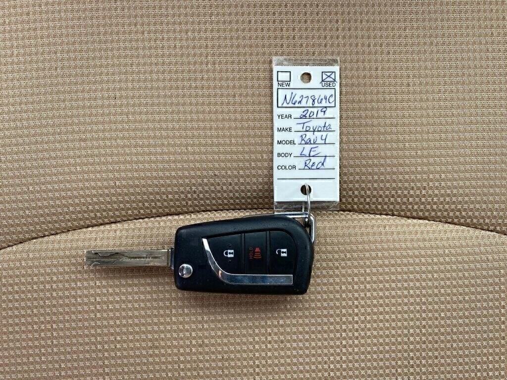 2019 Toyota RAV4 LE