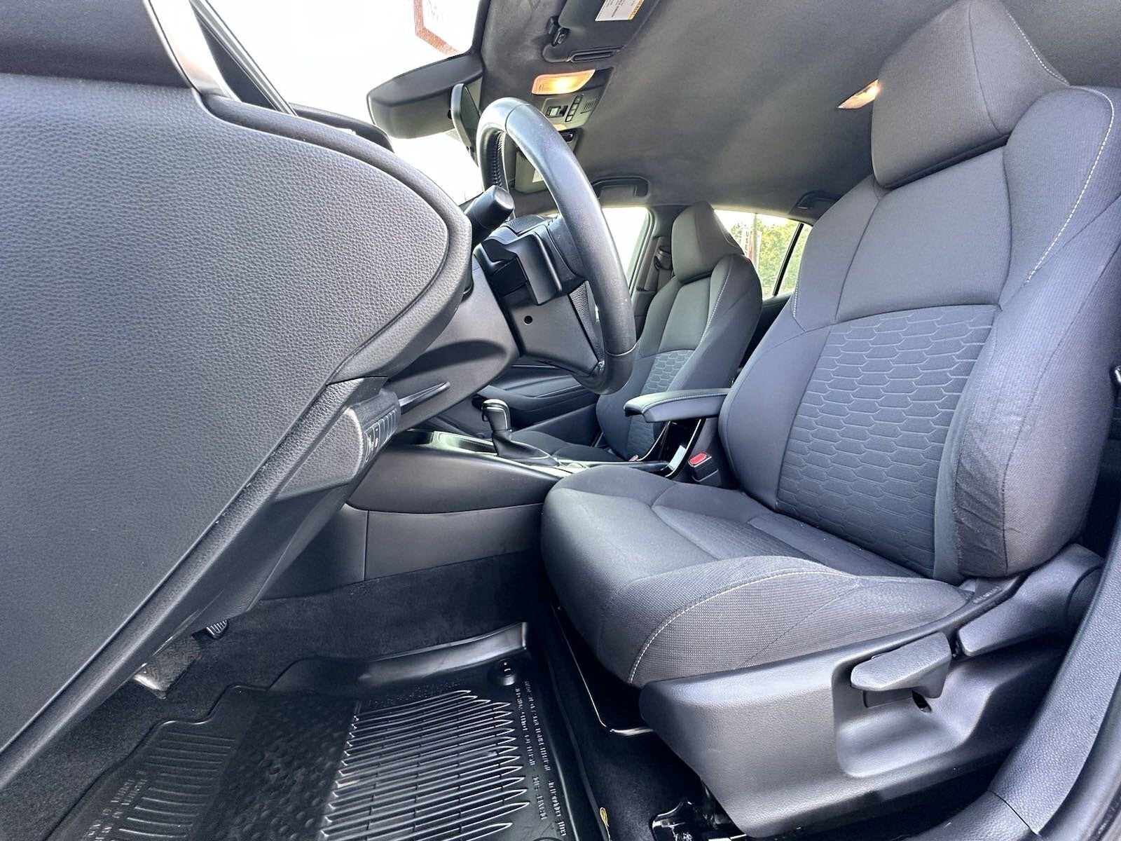 2019 Toyota Corolla Hatchback SE