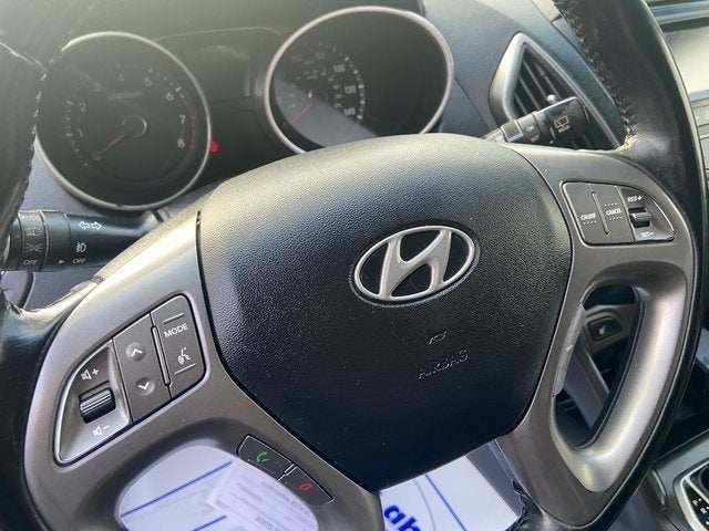 2015 Hyundai TUCSON SE