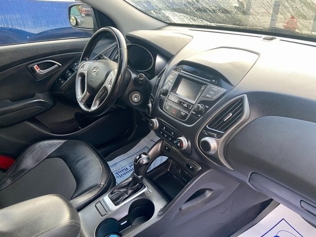 2015 Hyundai TUCSON SE