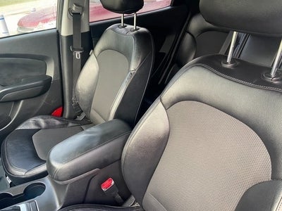 2015 Hyundai TUCSON SE