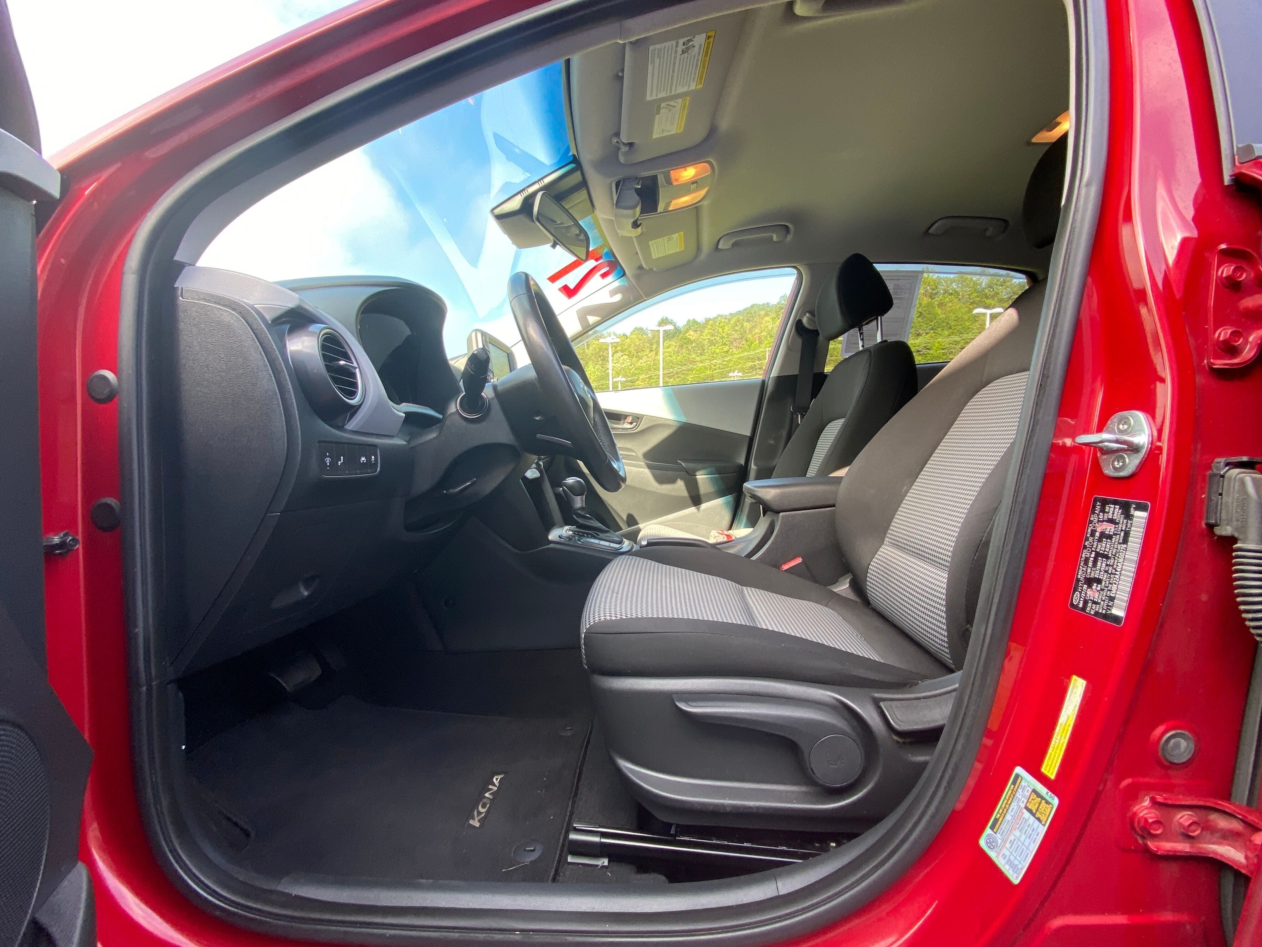 2021 Hyundai KONA SEL