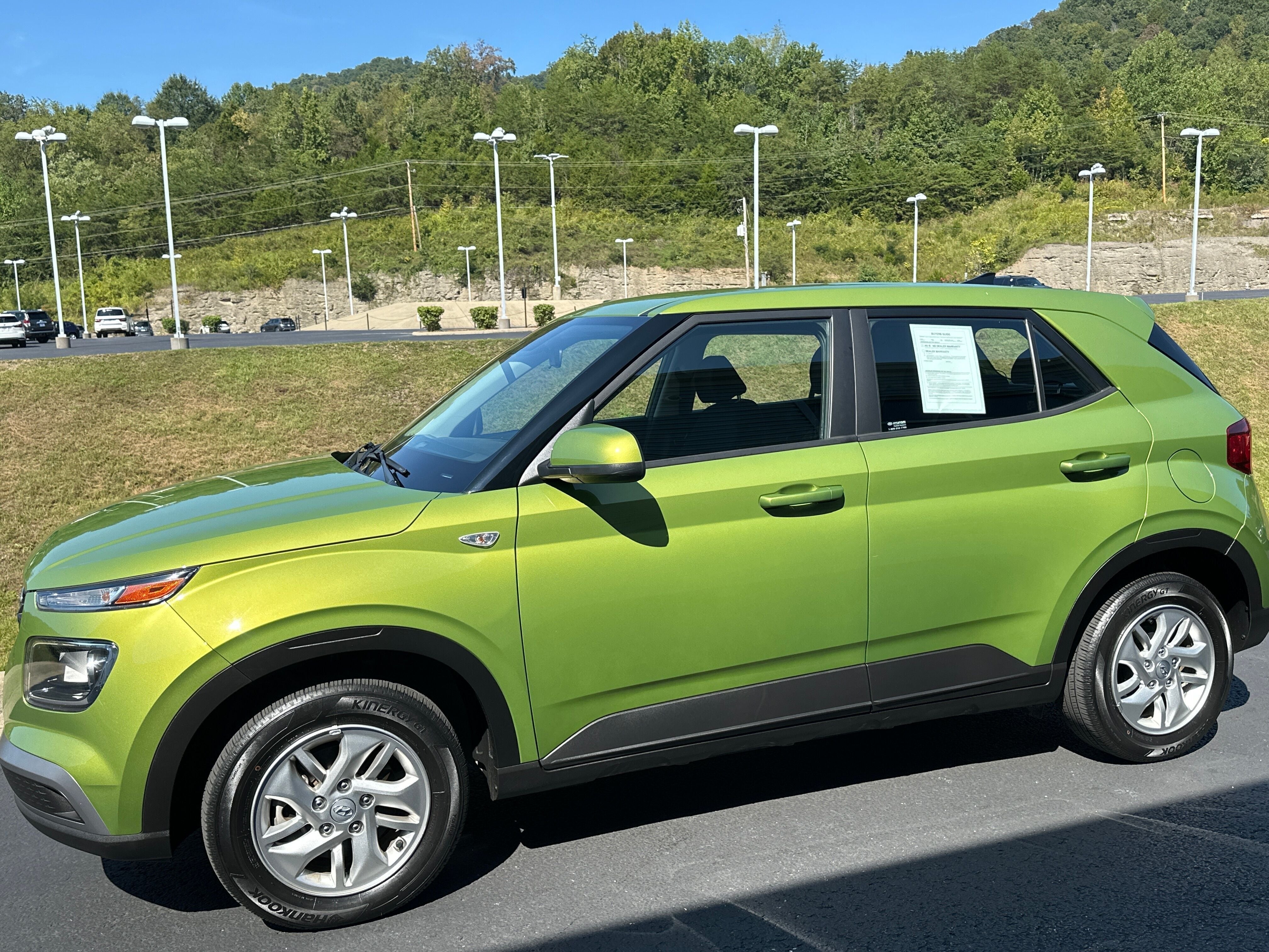 2022 Hyundai VENUE SE