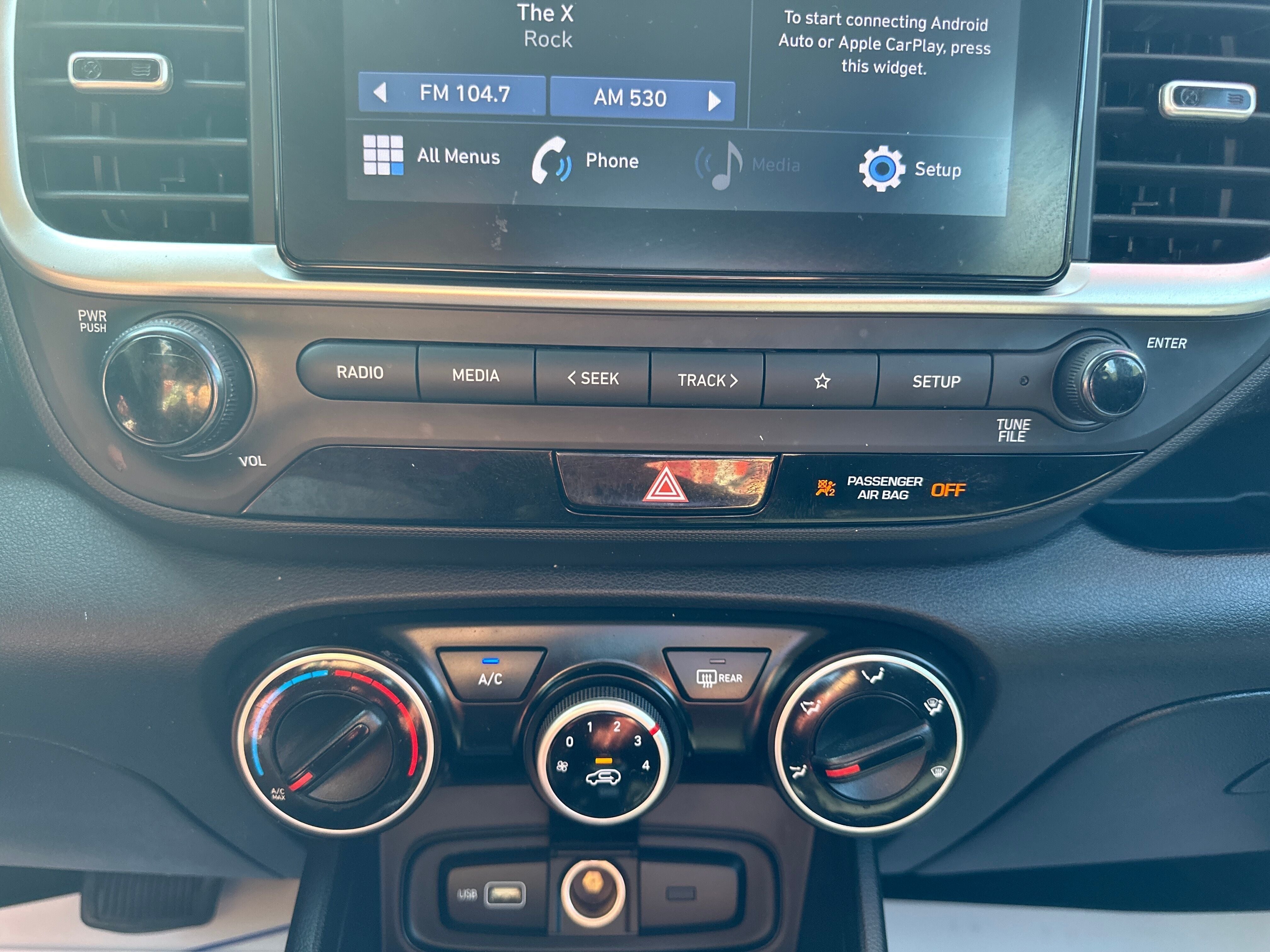 2022 Hyundai VENUE SE