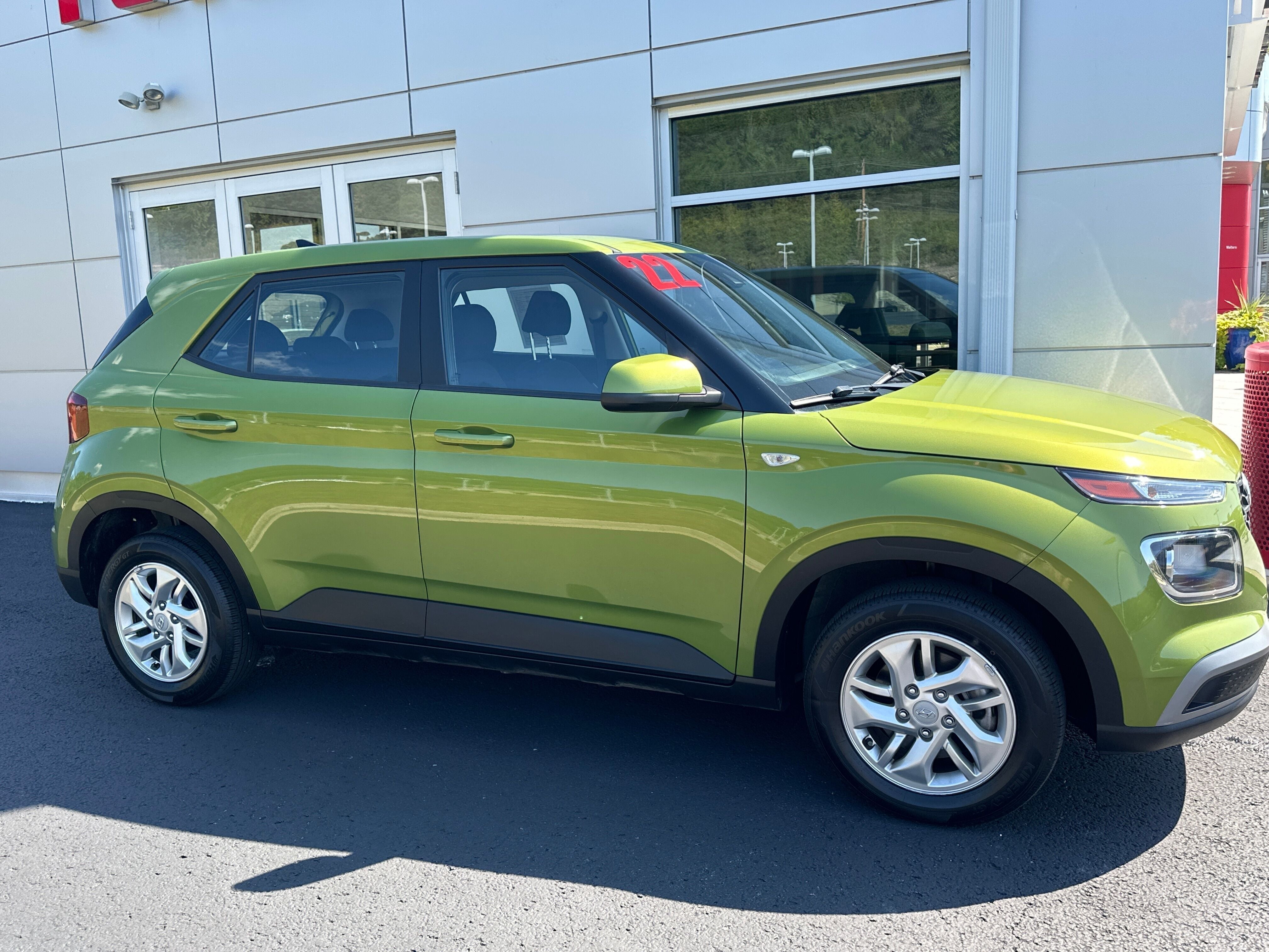 2022 Hyundai VENUE SE