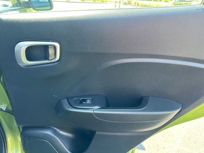 2022 Hyundai VENUE SE