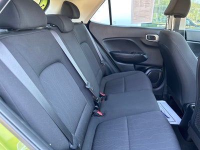 2022 Hyundai VENUE SE