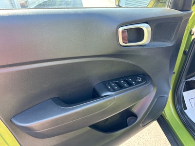 2022 Hyundai VENUE SE