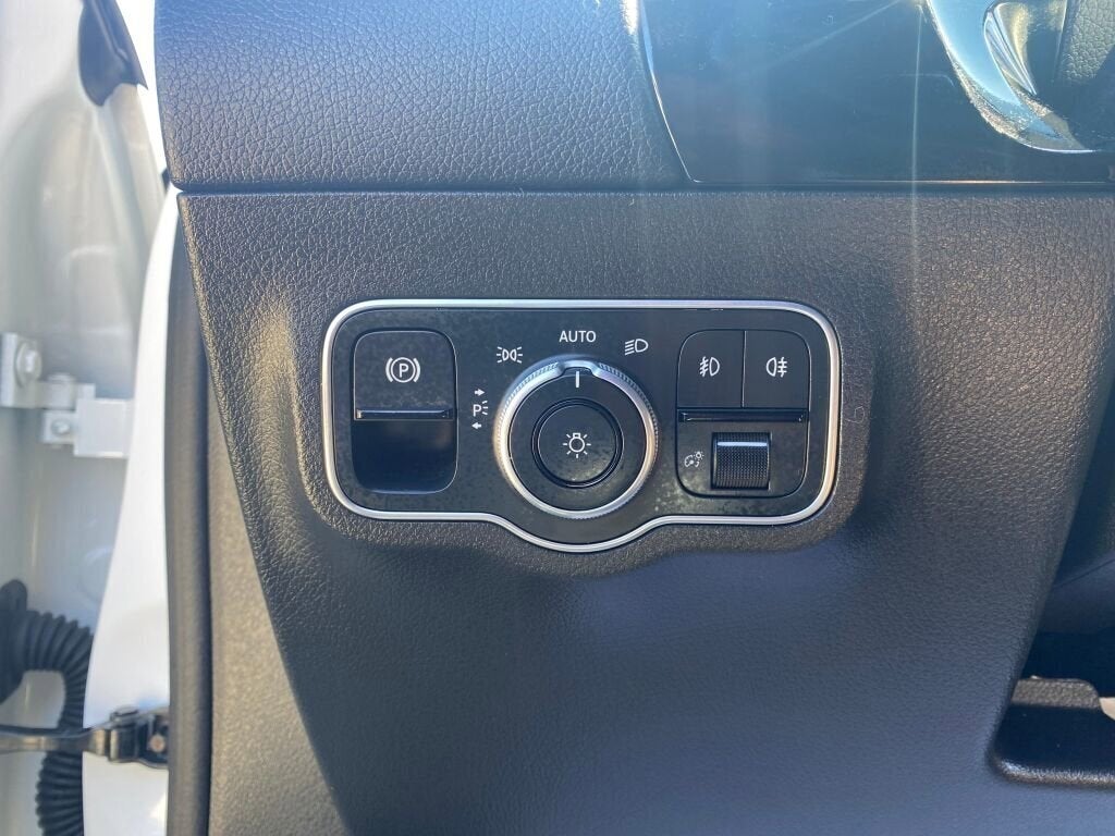 2021 Mercedes-Benz GLA Base